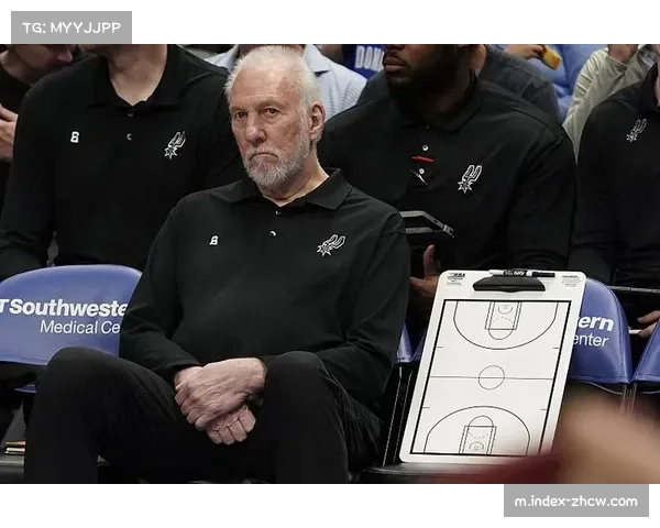 波波维奇拒绝马刺为其举办庆祝，荣誉旗帜悄然升空